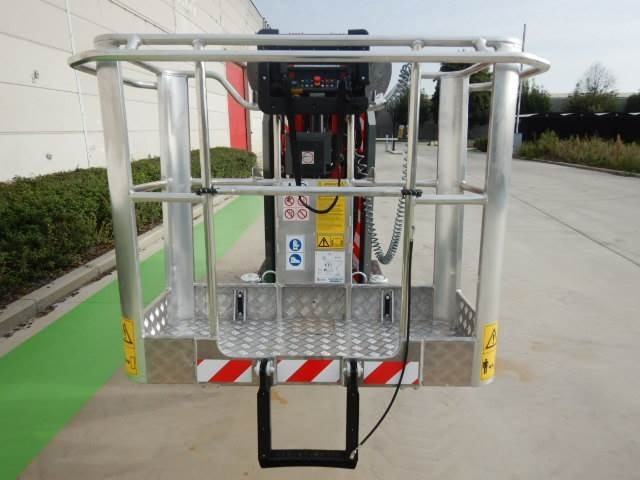 Construction machinery Hinowa LL1570: picture 7