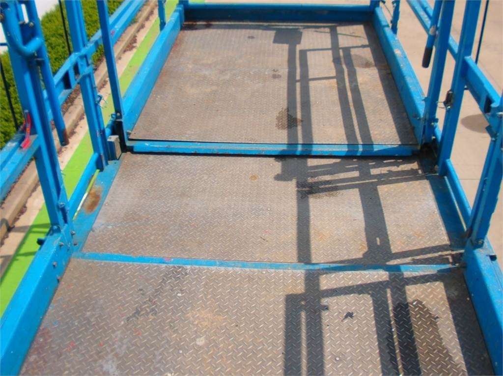 Scissor lift Genie GS5390RT: picture 7