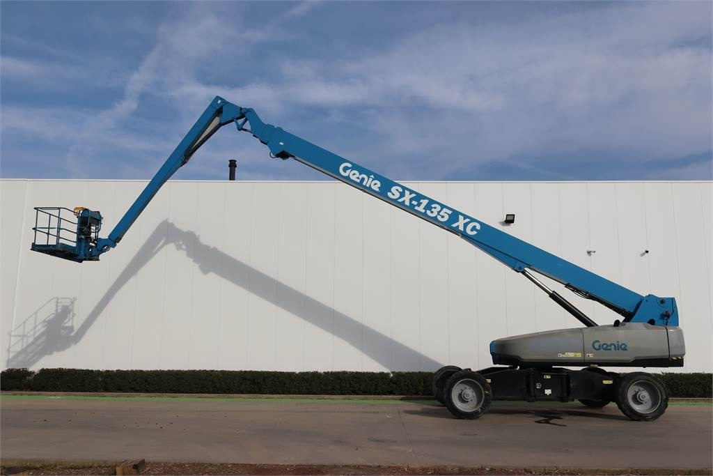 Telescopic boom Genie SX135XC: picture 6 Telescopic boom Genie SX135XC: picture 6