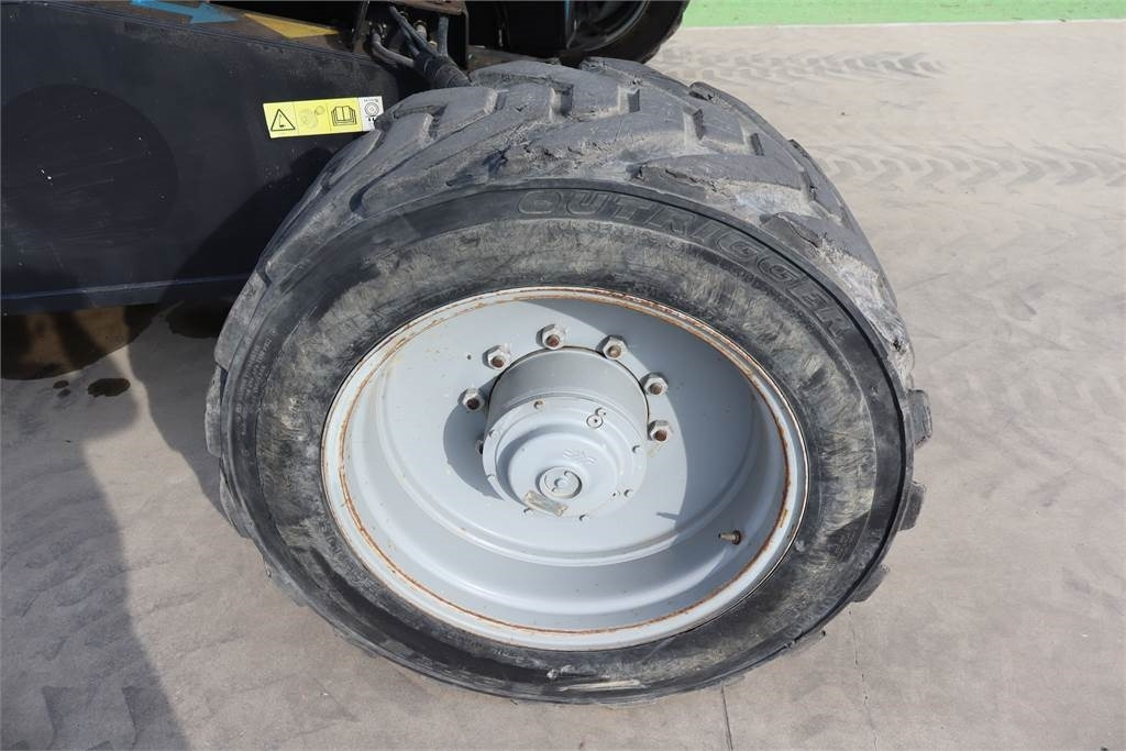 Telescopic boom Genie SX135XC: picture 15 Telescopic boom Genie SX135XC: picture 15