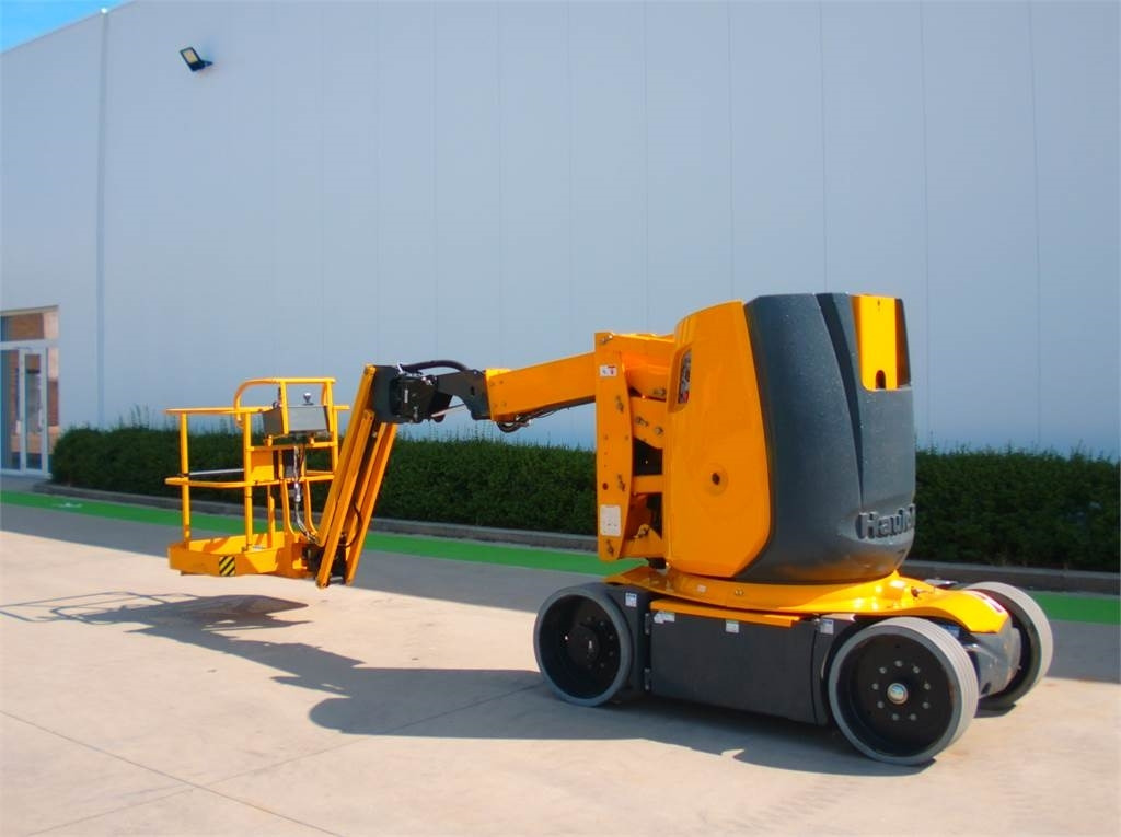 Haulotte HA12CJ+ - Articulated boom: picture 3 Haulotte HA12CJ+ - Articulated boom: picture 3