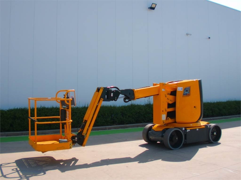 Haulotte HA12CJ+ - Articulated boom: picture 2 Haulotte HA12CJ+ - Articulated boom: picture 2