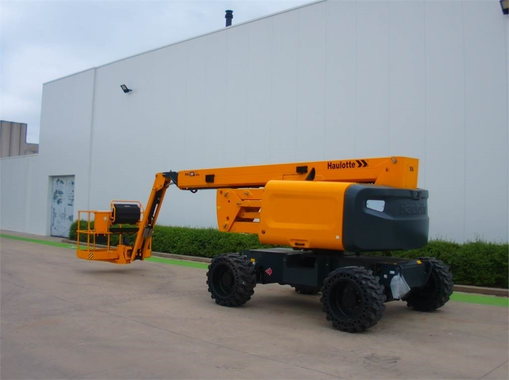 Haulotte HA20RTJ Pro - Articulated boom: picture 3 Haulotte HA20RTJ Pro - Articulated boom: picture 3