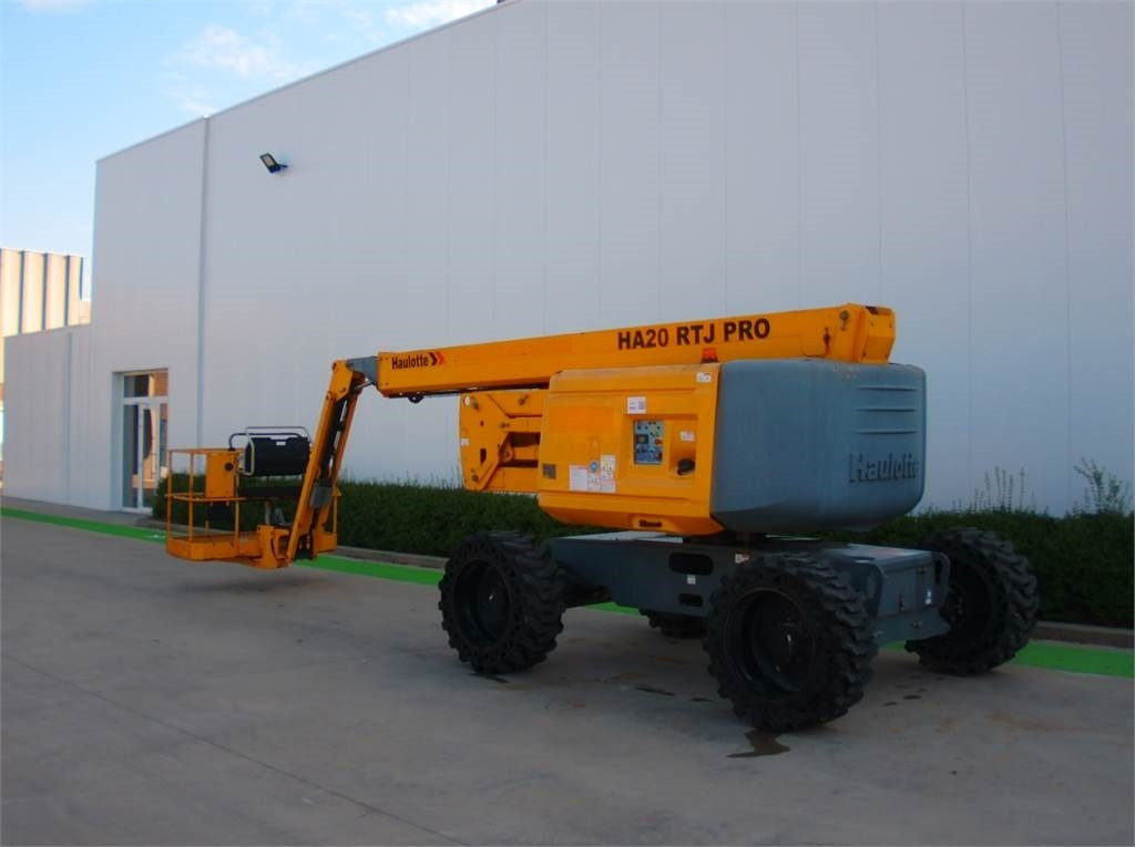 Haulotte HA20RTJ Pro - Articulated boom: picture 3 Haulotte HA20RTJ Pro - Articulated boom: picture 3