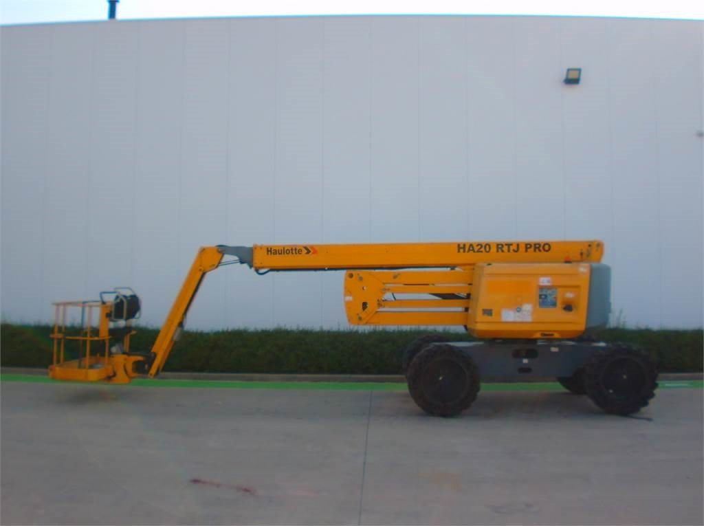 Haulotte HA20RTJ Pro - Articulated boom: picture 1 Haulotte HA20RTJ Pro - Articulated boom: picture 1