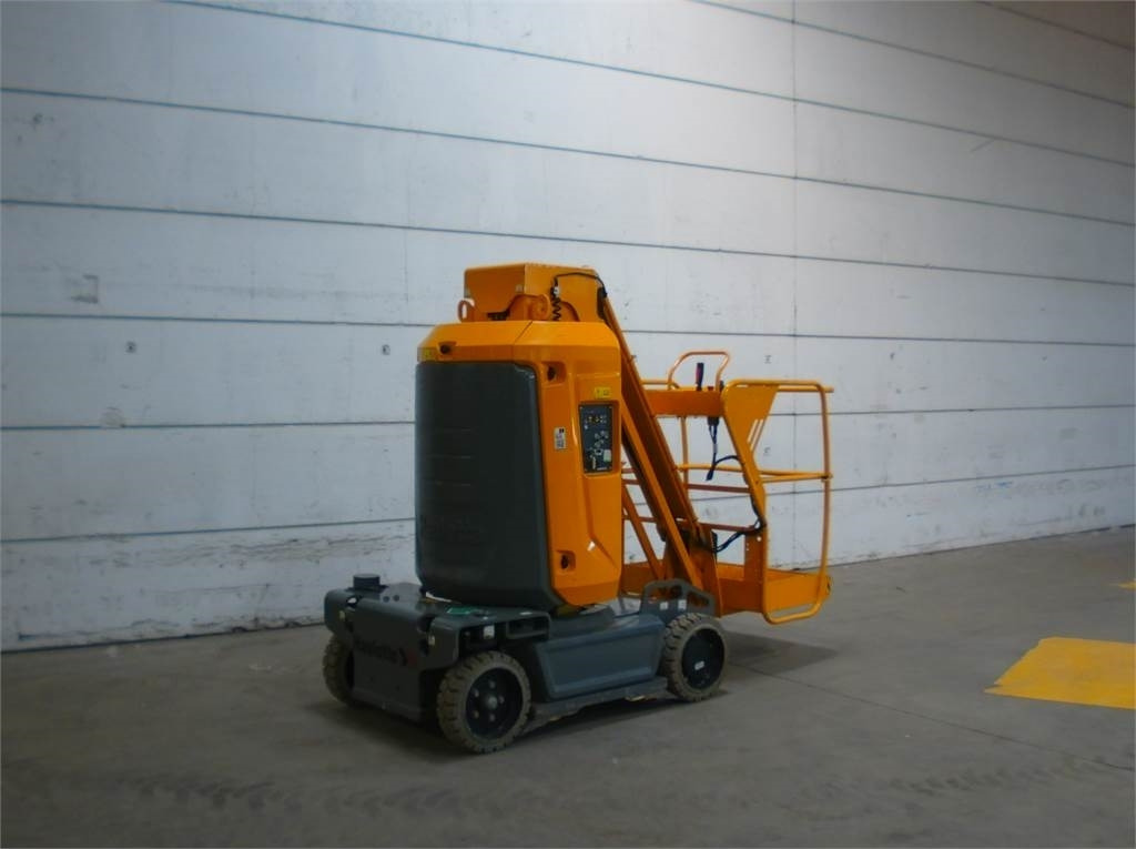 Haulotte STAR 10 - Vertical mast lift: picture 4 Haulotte STAR 10 - Vertical mast lift: picture 4