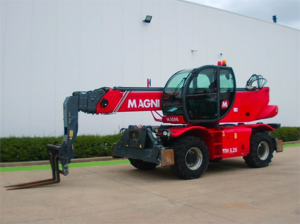 Magni 5.25 SH - Telescopic handler: picture 2 Magni 5.25 SH - Telescopic handler: picture 2