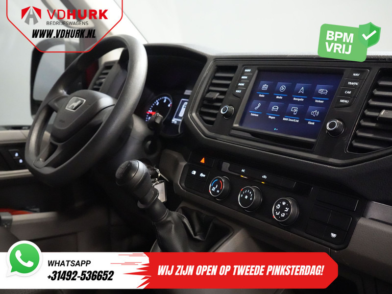 MAN TGE 2.0 TDI L3H2 BPM VRIJ! 3 Pers./ 2.5t Trekverm./ Carplay/ Betimmerd/ Cruise/ Navi/ Camera - Small van: picture 3 MAN TGE 2.0 TDI L3H2 BPM VRIJ! 3 Pers./ 2.5t Trekverm./ Carplay/ Betimmerd/ Cruise/ Navi/ Camera - Small van: picture 3