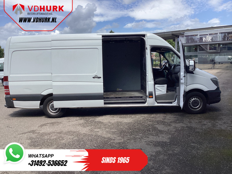 Mercedes-Benz Sprinter 313 2.2 CDI L3H2 EXPORT ONLY Airco/ Cruise/ Camera/ Carplay/ Trekhaak - Panel van: picture 5 Mercedes-Benz Sprinter 313 2.2 CDI L3H2 EXPORT ONLY Airco/ Cruise/ Camera/ Carplay/ Trekhaak - Panel van: picture 5