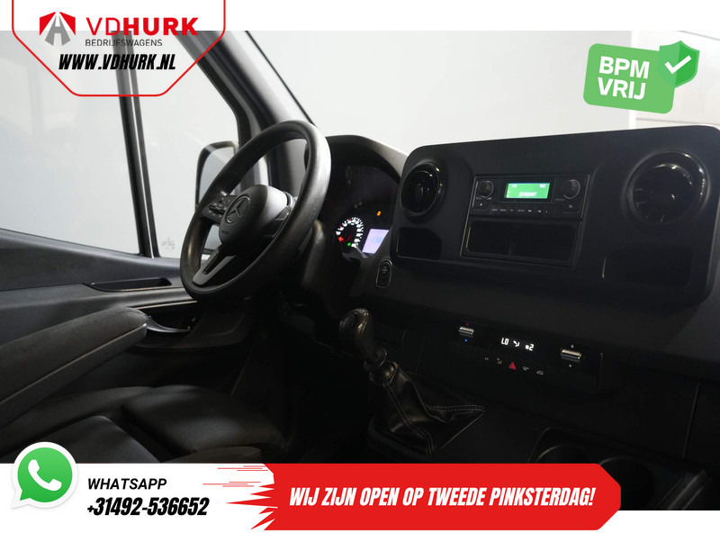 Mercedes-Benz Sprinter 314 2.2 CDI RWD EXPORT ONLY L2H2 Cruise/ Airco/ Trekhaak - Panel van: picture 3 Mercedes-Benz Sprinter 314 2.2 CDI RWD EXPORT ONLY L2H2 Cruise/ Airco/ Trekhaak - Panel van: picture 3