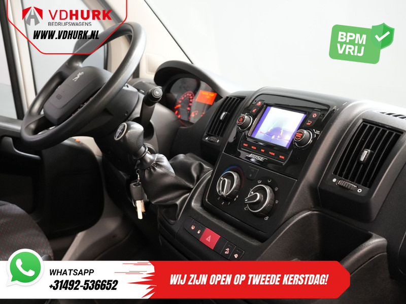 Peugeot Boxer 2.2 HDi 140 pk L2 EXPORT ONLY 3.0t Trekverm./ Navi/ Camera/ PDC/ Cruise/ Airco - Panel van: picture 3 Peugeot Boxer 2.2 HDi 140 pk L2 EXPORT ONLY 3.0t Trekverm./ Navi/ Camera/ PDC/ Cruise/ Airco - Panel van: picture 3