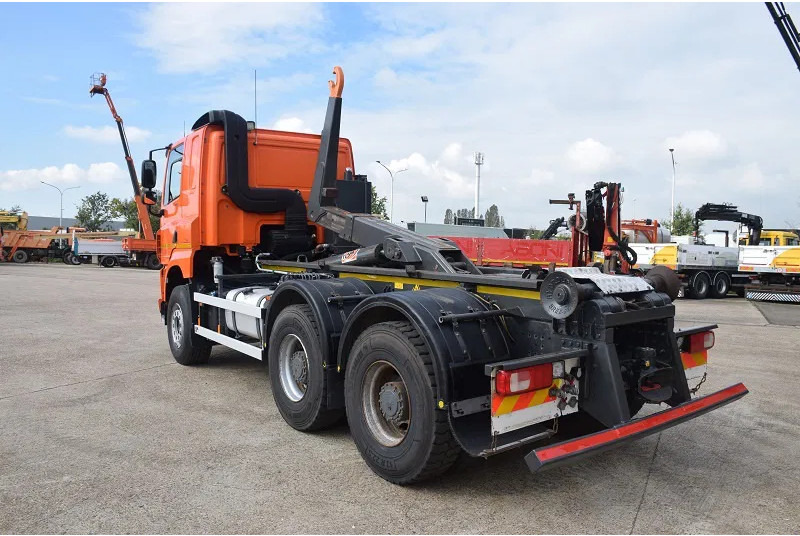 Hook lift truck DAF CF 460: picture 10