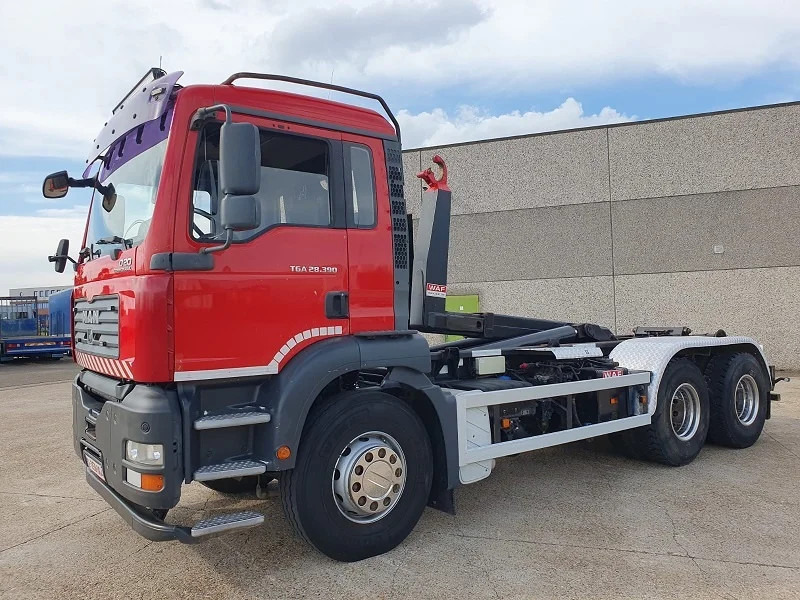 MAN TGA 28.390 - Hook lift truck: picture 1 MAN TGA 28.390 - Hook lift truck: picture 1