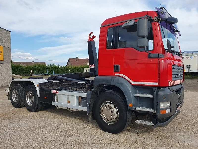MAN TGA 28.390 - Hook lift truck: picture 3 MAN TGA 28.390 - Hook lift truck: picture 3