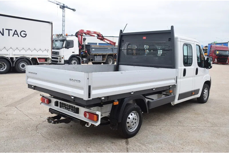 Peugeot Boxer 2.2 L -130 pk - - Flatbed van, Combi van: picture 5 Peugeot Boxer 2.2 L -130 pk - - Flatbed van, Combi van: picture 5