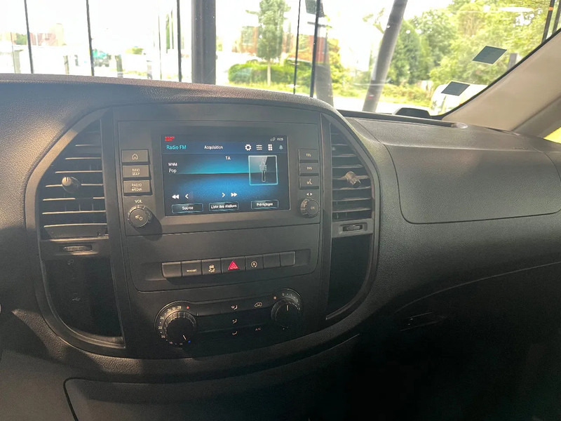 Mercedes-Benz Vito VITO*NACHTKOELING*VRIEZEN-18°*CAMERA*ZIJDEUR - Refrigerated van: picture 3 Mercedes-Benz Vito VITO*NACHTKOELING*VRIEZEN-18°*CAMERA*ZIJDEUR - Refrigerated van: picture 3