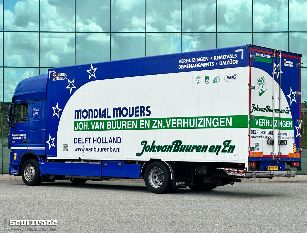 DAF XF 105.410 SSC Euro 5 Only 408.000 KM Full AIR Tail Lift Side Doors TOP Condition Holland Truck - Box truck: picture 3 DAF XF 105.410 SSC Euro 5 Only 408.000 KM Full AIR Tail Lift Side Doors TOP Condition Holland Truck - Box truck: picture 3