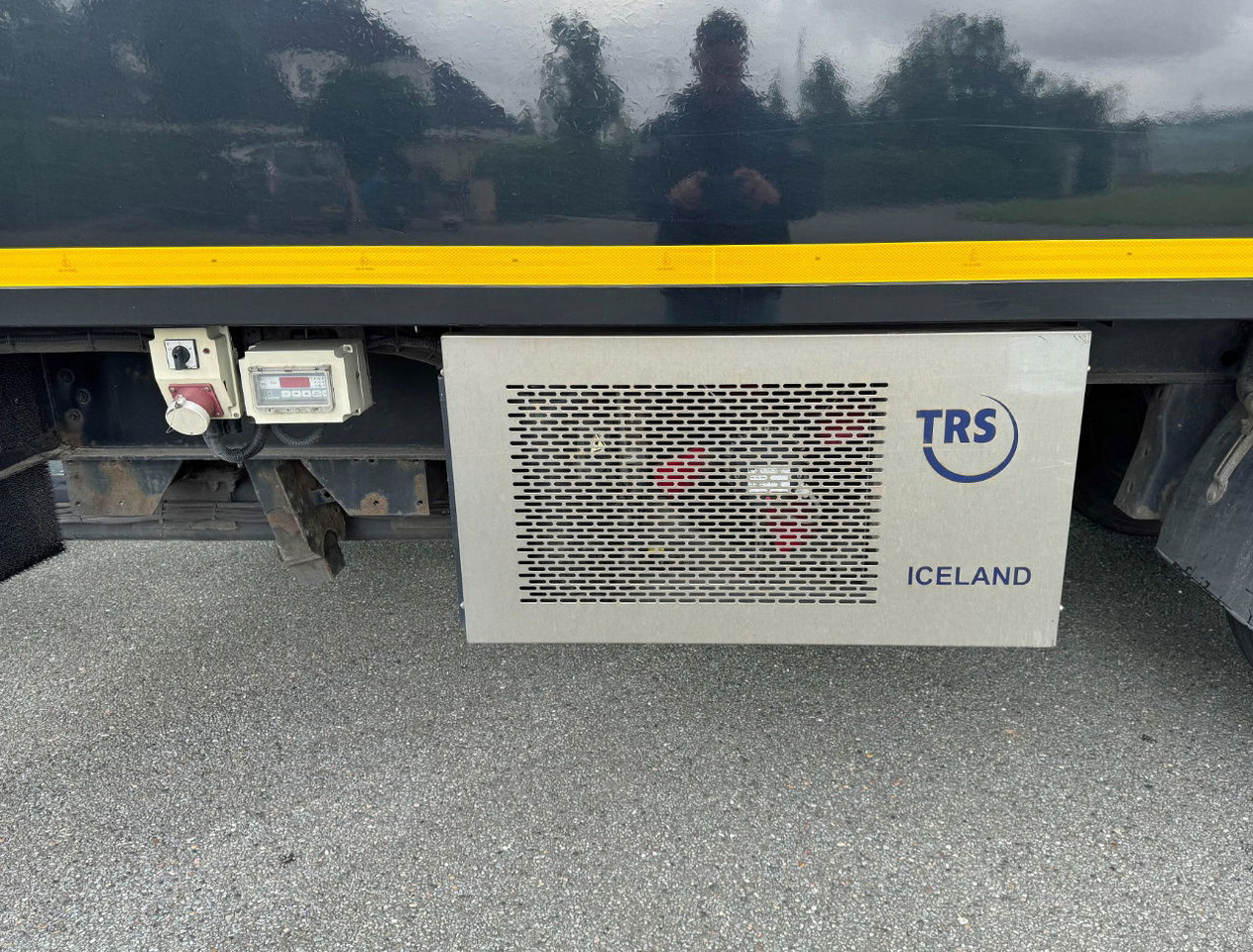 Refrigerator trailer HTF Heiwo Isolated BOX TRS Cooling Tail Lift Holland-Trailer: picture 9 Refrigerator trailer HTF Heiwo Isolated BOX TRS Cooling Tail Lift Holland-Trailer: picture 9