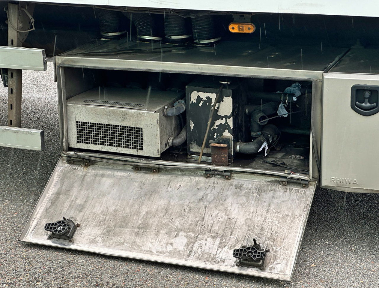 Closed box semi-trailer Lamboo T03 Isolated BOX + Heater Steering Axle Lift Axle Tail Lift NL-Trailer: picture 9
