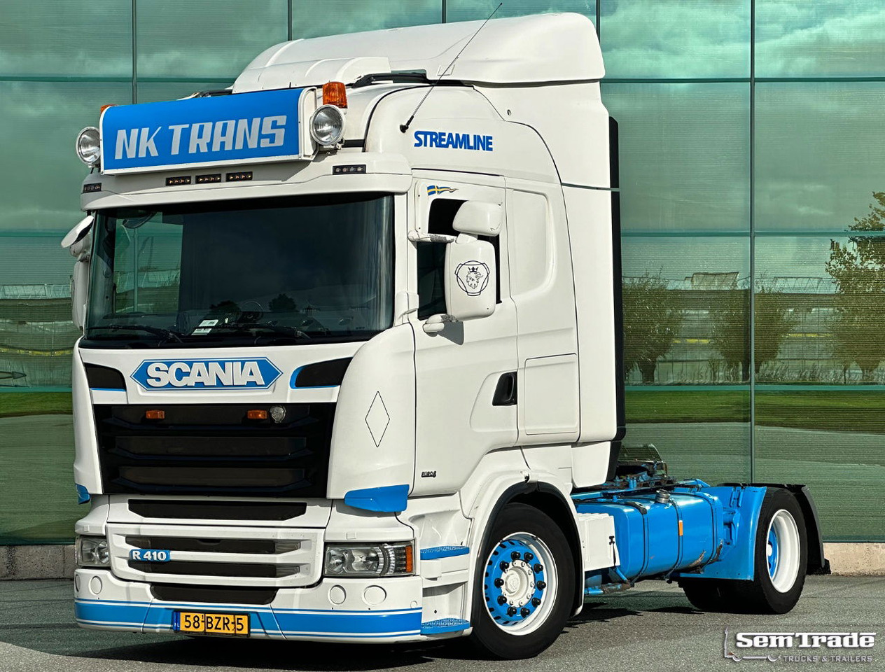 Scania R410 LOW Deck Retarder Full AIR 2x Tanks Park Cooling TOP Condition - Tractor unit: picture 1 Scania R410 LOW Deck Retarder Full AIR 2x Tanks Park Cooling TOP Condition - Tractor unit: picture 1