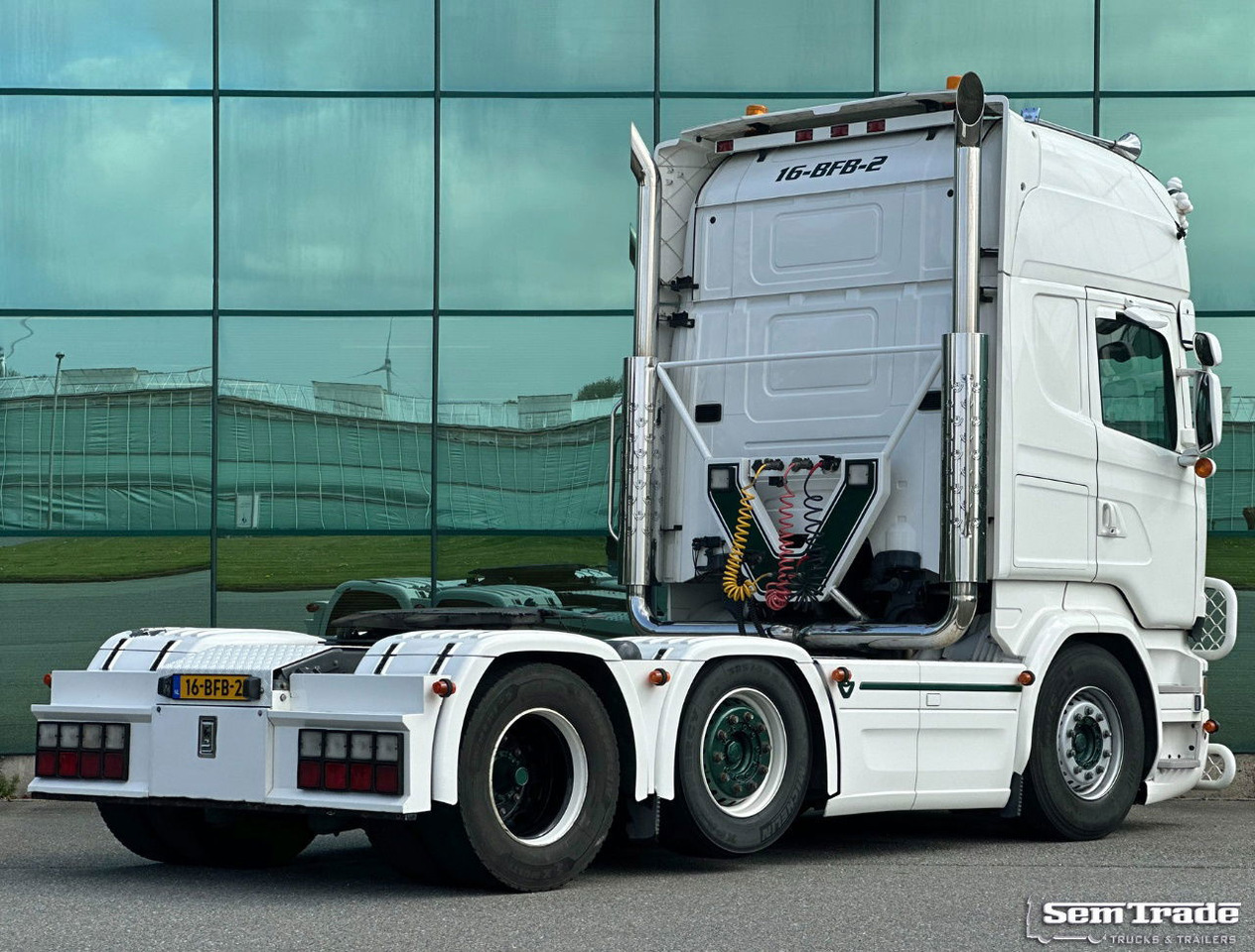 Scania R520 V8 Manual Gearbox Special Interior NEW Smart Tacho 2 Holland-Truck - Tractor unit: picture 4 Scania R520 V8 Manual Gearbox Special Interior NEW Smart Tacho 2 Holland-Truck - Tractor unit: picture 4