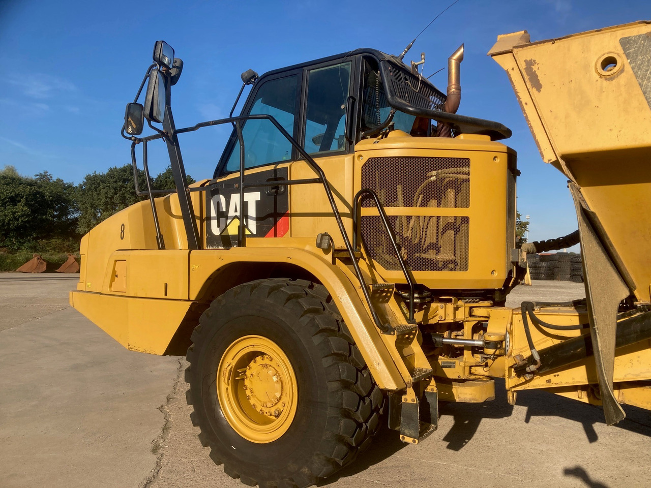 CATERPILLAR 730C - Articulated dumper: picture 2 CATERPILLAR 730C - Articulated dumper: picture 2