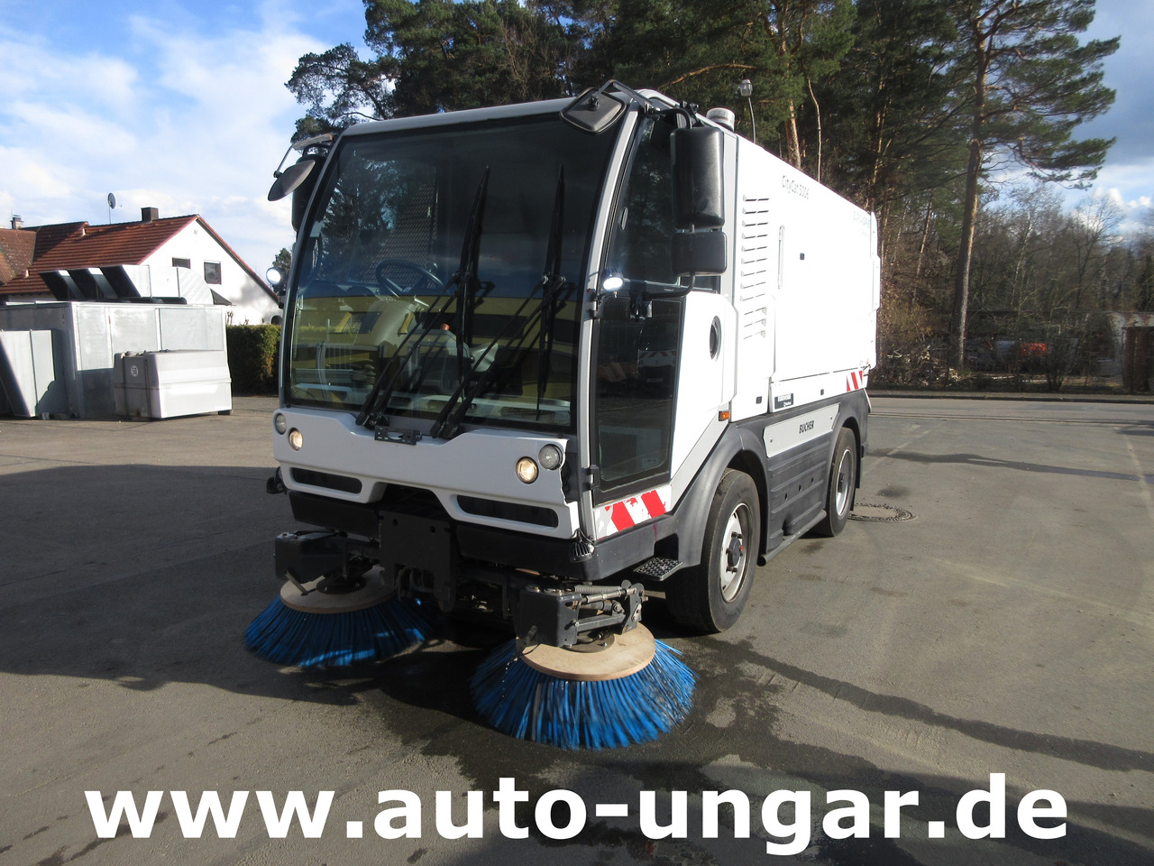 Bucher CityCat CC 5006 FPT Euro 6 Diesel Kehrmaschine 5m³ 4-Rad-Lenkung - Road sweeper: picture 1 Bucher CityCat CC 5006 FPT Euro 6 Diesel Kehrmaschine 5m³ 4-Rad-Lenkung - Road sweeper: picture 1