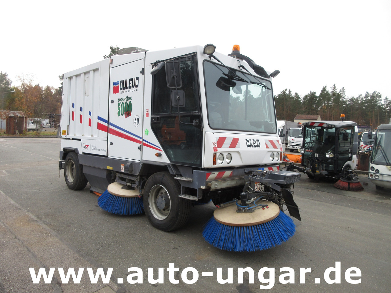 Dulevo 5000 Evolution mit Frontbesen 4-Rad-Lenkung Hochentleerung Handsaugschlauch - Road sweeper: picture 1 Dulevo 5000 Evolution mit Frontbesen 4-Rad-Lenkung Hochentleerung Handsaugschlauch - Road sweeper: picture 1