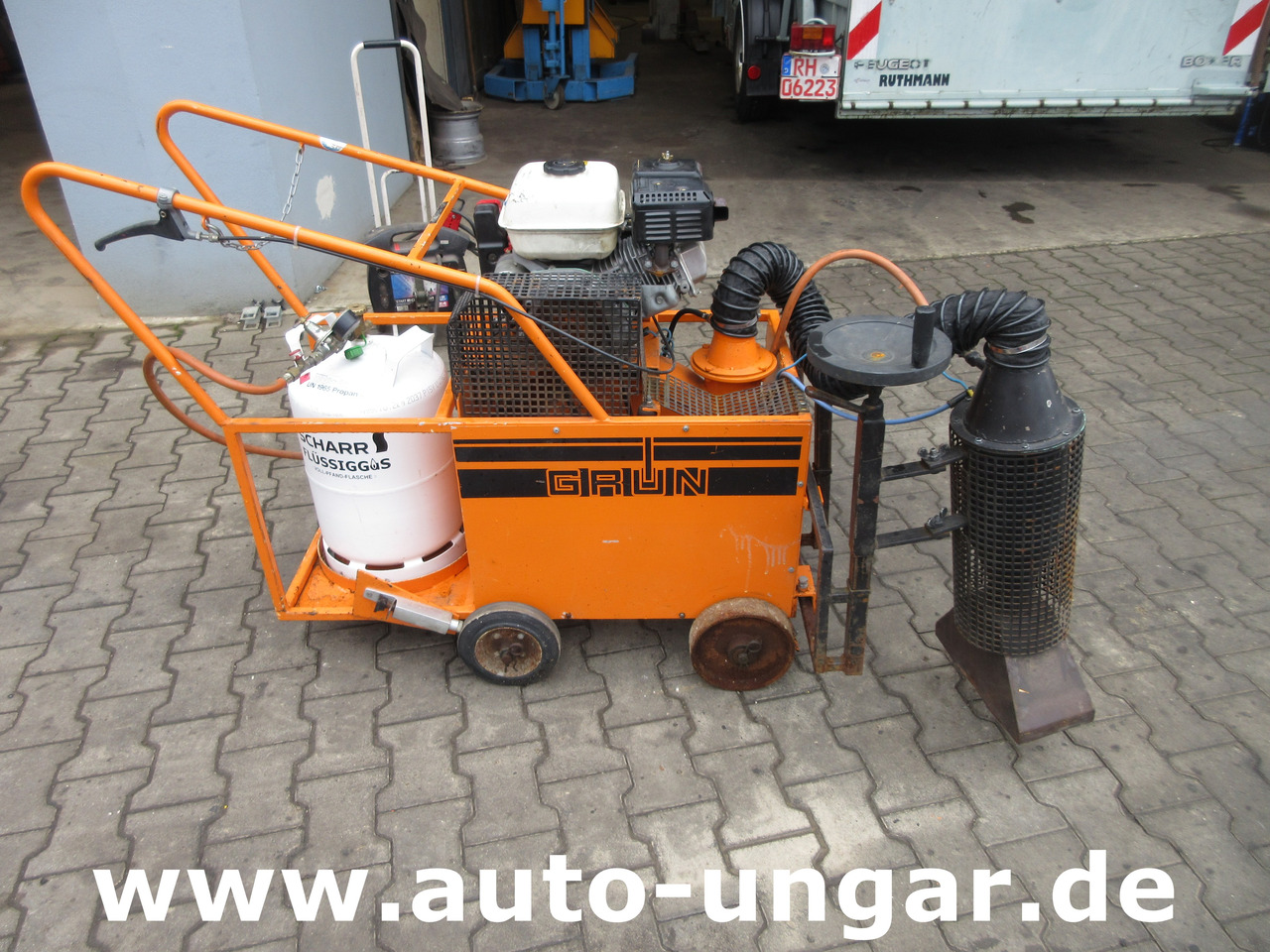 Grün GST Straßentrockner Hofmann H95 Road Dryer Roadmarking Straßenmarkierung Graco - Asphalt machine: picture 1 Grün GST Straßentrockner Hofmann H95 Road Dryer Roadmarking Straßenmarkierung Graco - Asphalt machine: picture 1