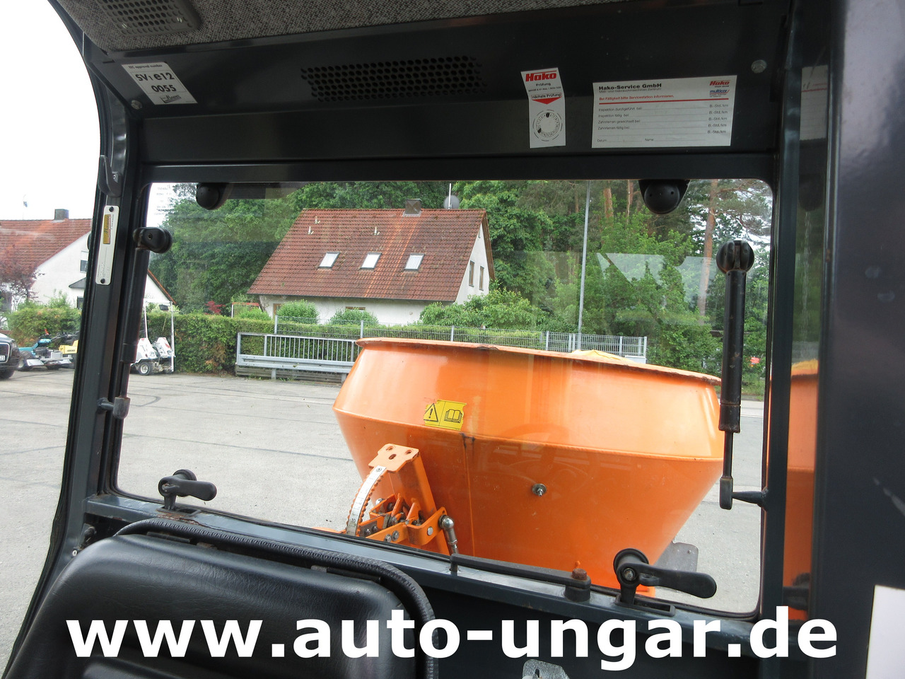 Municipal tractor HAKO Hakotrac 2650 DA Winterdienst Schneepflug & Streuer 4x4 Zapfwelle Hydraulik: picture 16