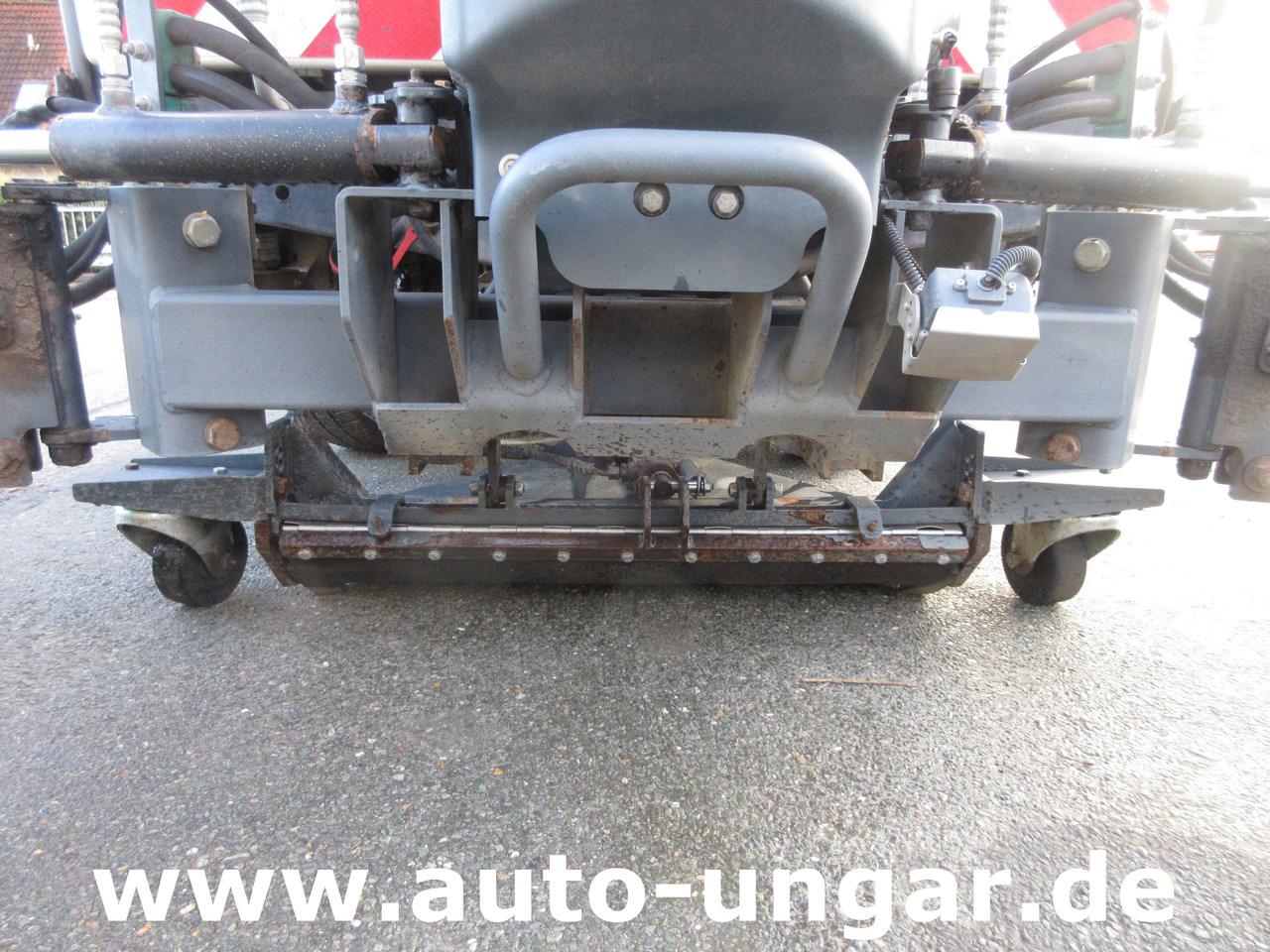 Hako CityMaster CM2000 2 Besen Baujahr 2015 Kehrmaschine 4-Rad-Lenkung - Road sweeper: picture 3 Hako CityMaster CM2000 2 Besen Baujahr 2015 Kehrmaschine 4-Rad-Lenkung - Road sweeper: picture 3