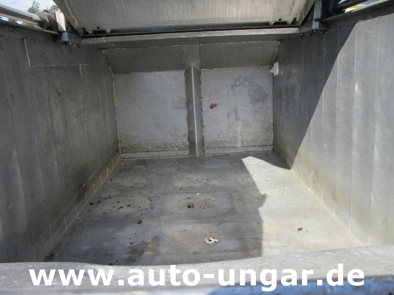 Garbage truck ISUZU NQR smoother NPR 75 Q75.Y07 Faun Müllwagen Euro 4 Kipper Lifter Presse: picture 8