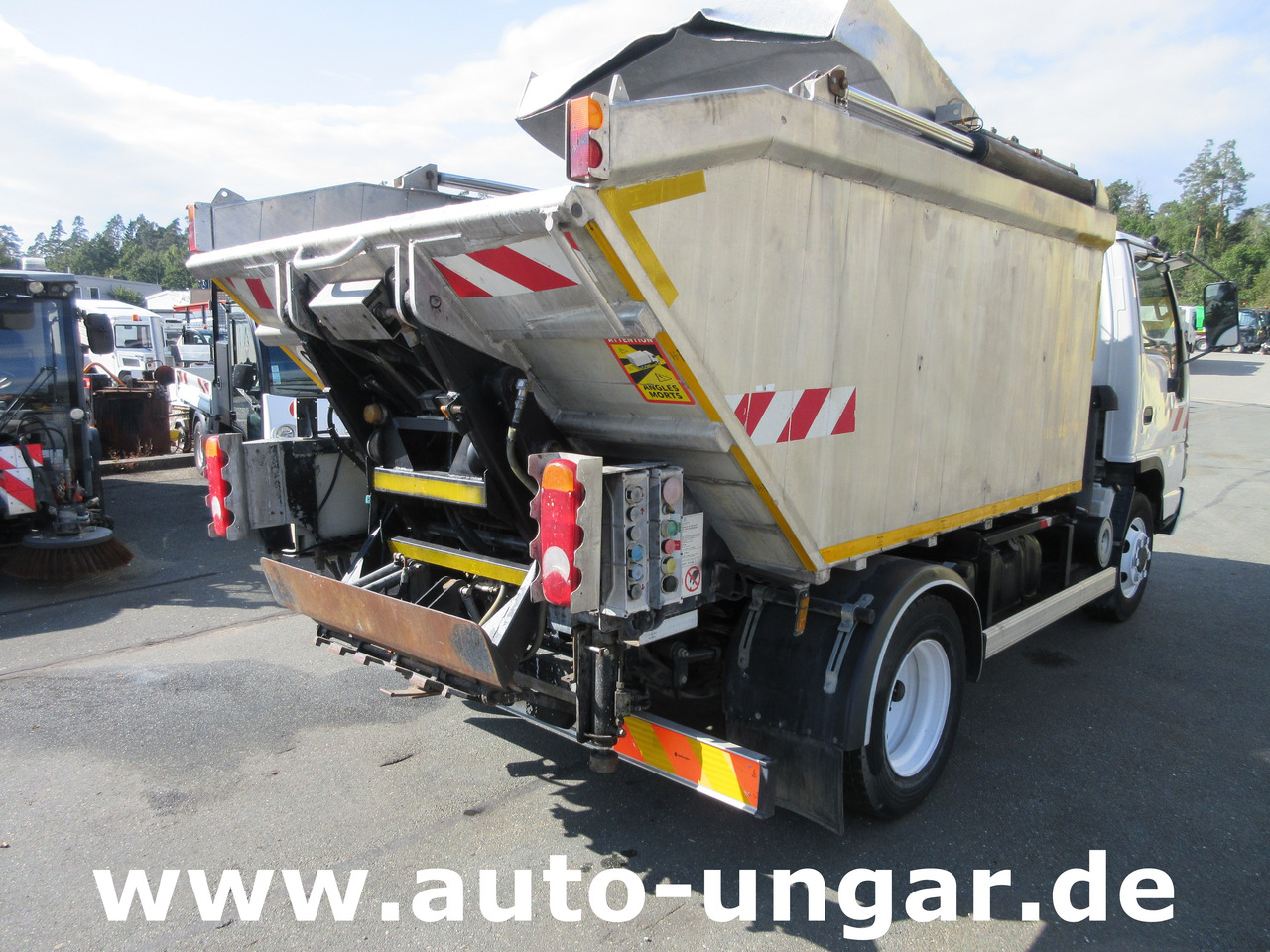 Garbage truck ISUZU NQR smoother NPR 75 Q75.Y07 Faun Müllwagen Euro 4 Kipper Lifter Presse: picture 5