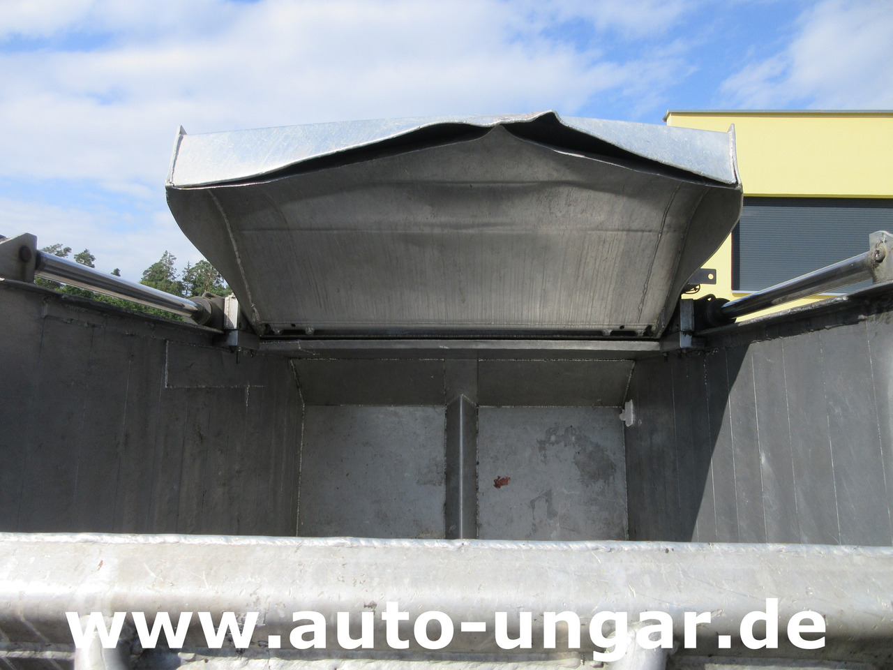 Garbage truck ISUZU NQR smoother NPR 75 Q75.Y07 Faun Müllwagen Euro 4 Kipper Lifter Presse: picture 9
