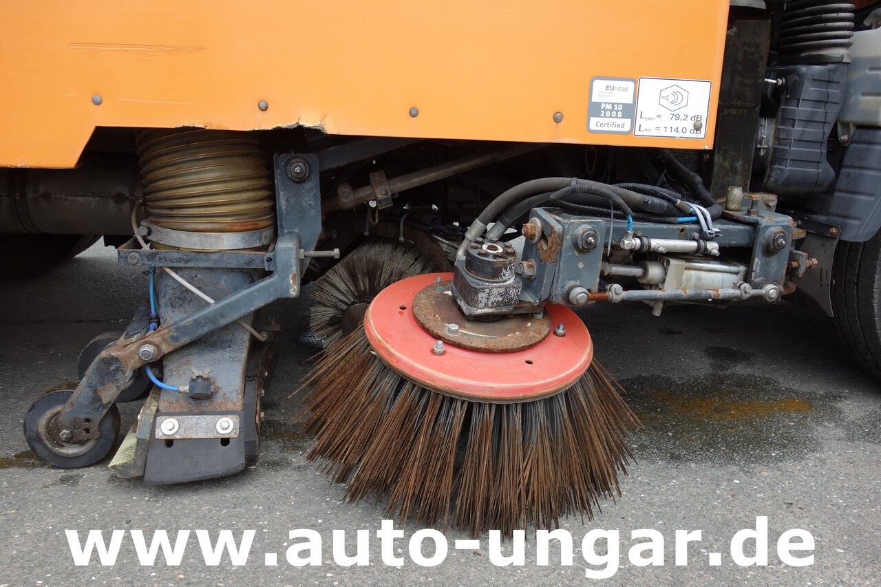 Road sweeper Mitsubishi Fuso Canter 7C15 mit Brock SL 140/2 Kehrmaschine Euro 4: picture 15