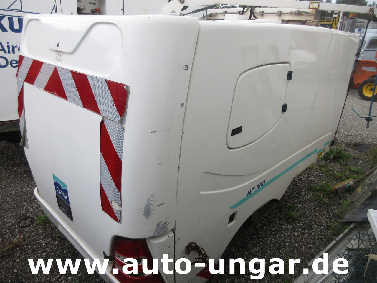 CMAR NC300 Schwemmaufbau Laveuse Bj. 2014 für Multicar Tremo Hochdruck - Municipal/ Special vehicle: picture 3 CMAR NC300 Schwemmaufbau Laveuse Bj. 2014 für Multicar Tremo Hochdruck - Municipal/ Special vehicle: picture 3