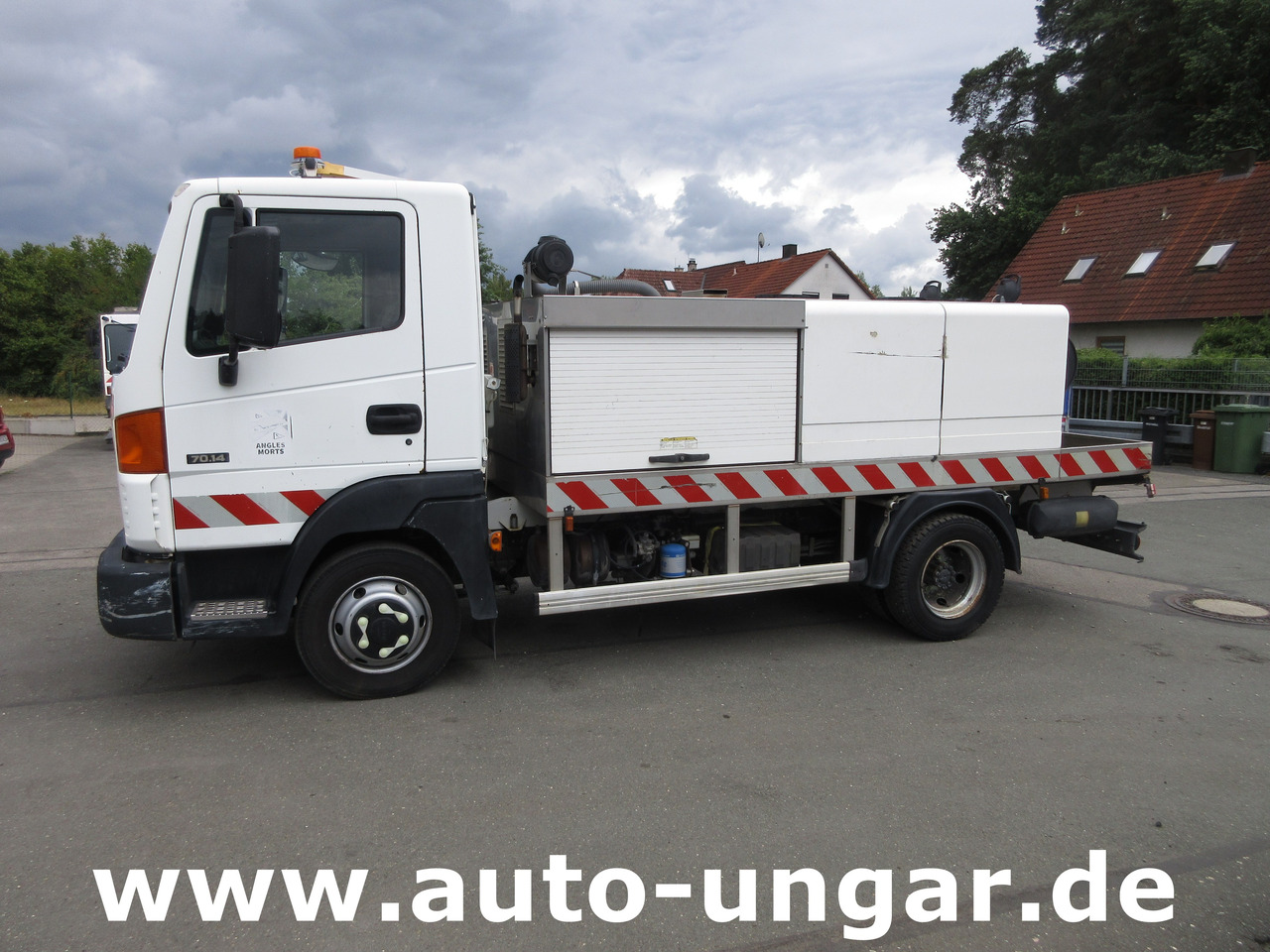 NISSAN Atleon 70.14 mit Hochdruckreiniger Wasserwagen Waschwagen Kärcher High Pressure - Municipal/ Special vehicle: picture 4 NISSAN Atleon 70.14 mit Hochdruckreiniger Wasserwagen Waschwagen Kärcher High Pressure - Municipal/ Special vehicle: picture 4
