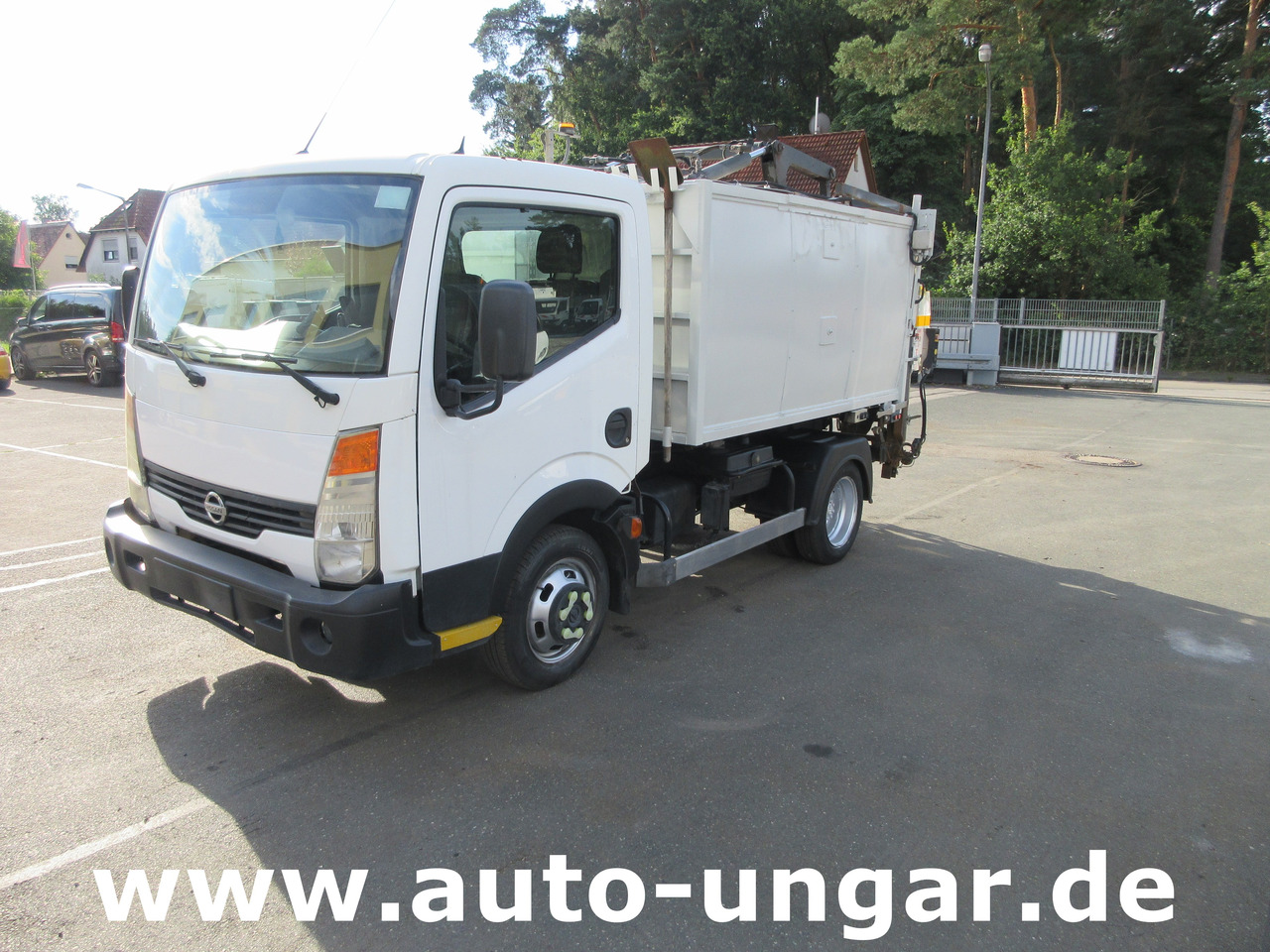 Nissan Cabstar 35.14 Mecagil Lebon Müllwagen BOM Garbage Truck 3.500kg - Garbage truck: picture 3 Nissan Cabstar 35.14 Mecagil Lebon Müllwagen BOM Garbage Truck 3.500kg - Garbage truck: picture 3