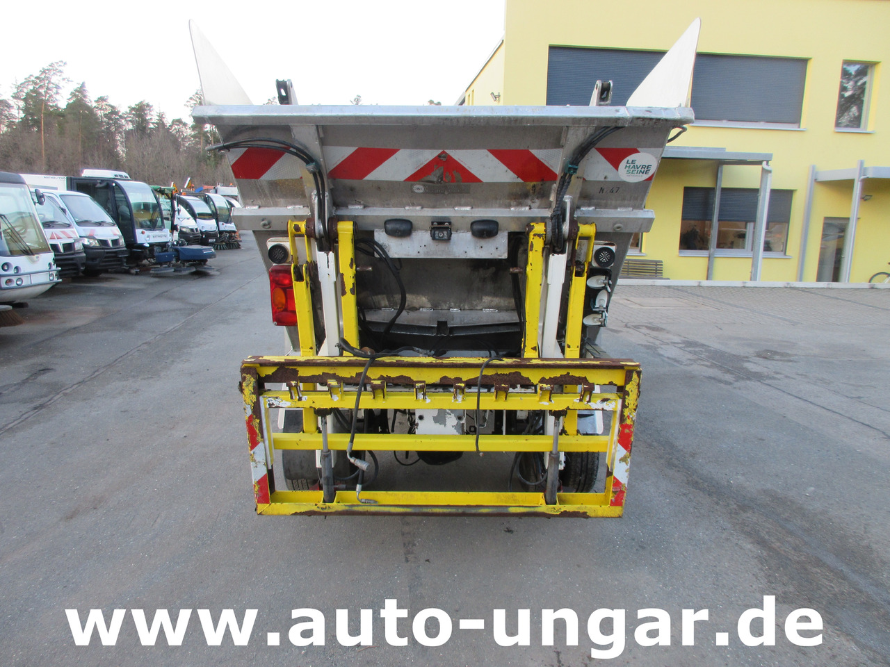 Piaggio Porter Maxxi D120 Müllwagen 3.5m³ Lifter Presse - Ersatzteilträger - Garbage truck: picture 5 Piaggio Porter Maxxi D120 Müllwagen 3.5m³ Lifter Presse - Ersatzteilträger - Garbage truck: picture 5