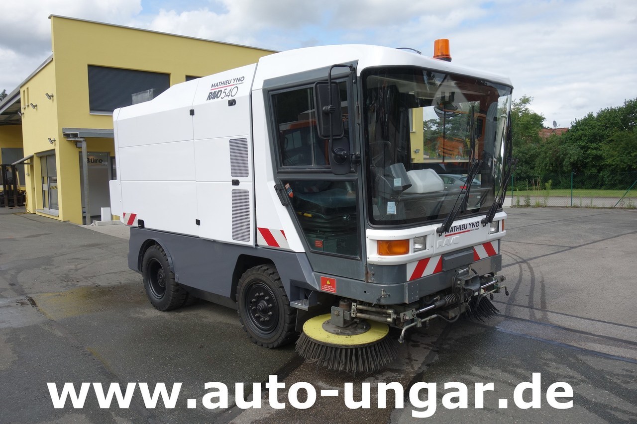 Ravo C540 Kehrmaschine Hydrostat - Klima - 1. Hand - Road sweeper: picture 1 Ravo C540 Kehrmaschine Hydrostat - Klima - 1. Hand - Road sweeper: picture 1