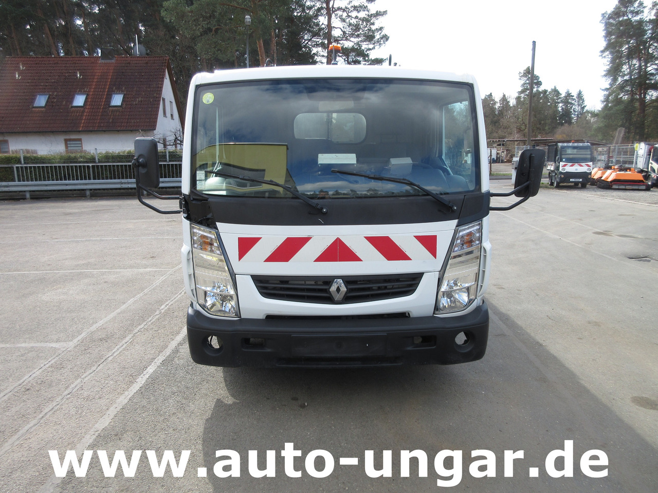 Renault Maxity Müllwagen 3.500kg Lifter Presse Kipper Tritt - Garbage truck: picture 2 Renault Maxity Müllwagen 3.500kg Lifter Presse Kipper Tritt - Garbage truck: picture 2