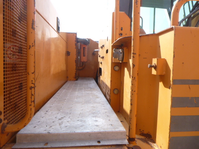 Crawler excavator CASE 988-CK: picture 12