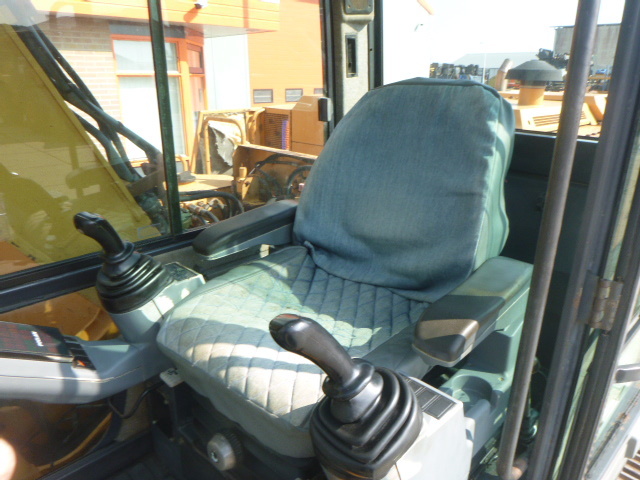 Crawler excavator CASE 988-CK: picture 14