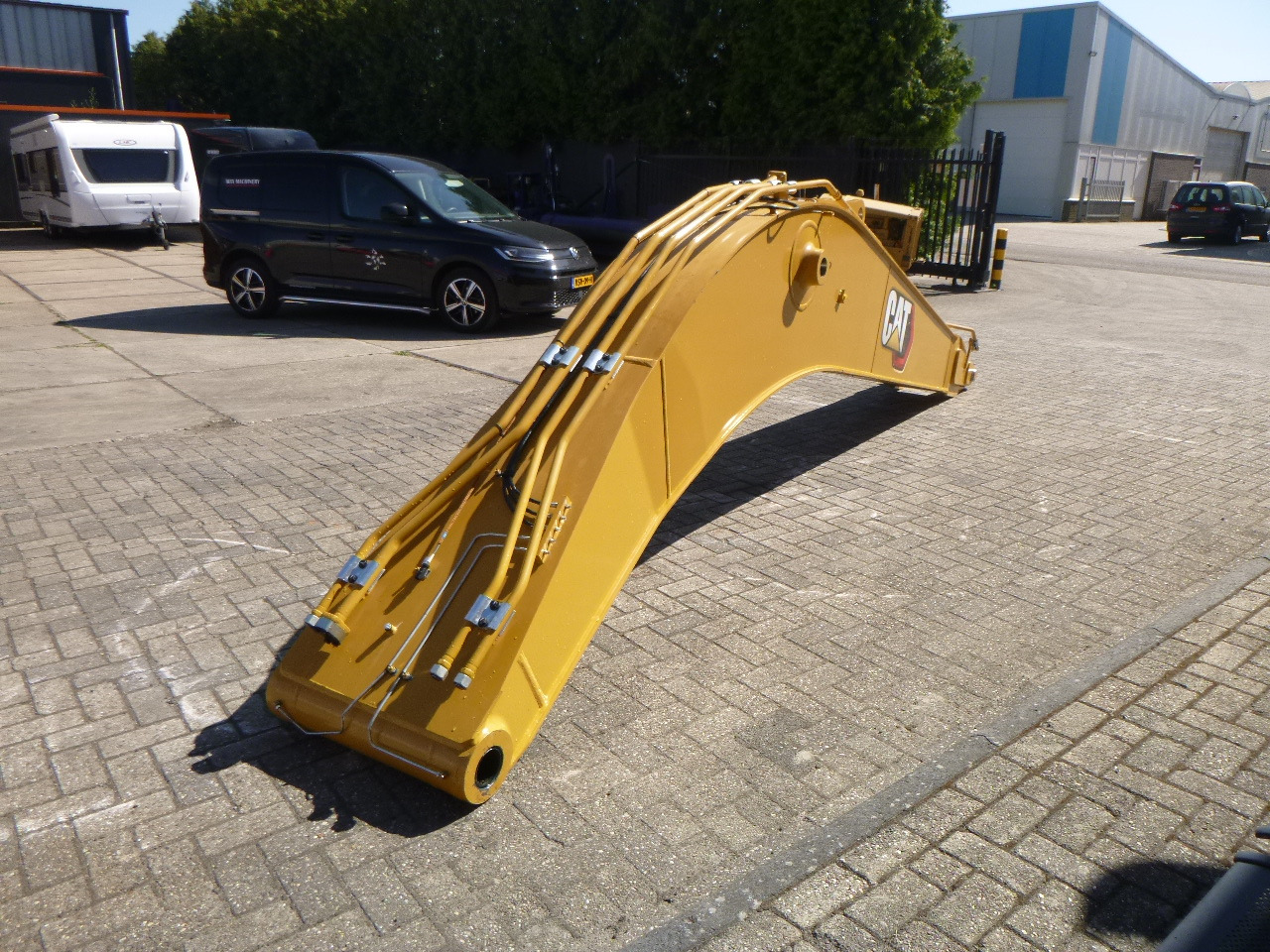 CATERPILLAR 320 GX / 320 GC - Boom for Excavator: picture 2 CATERPILLAR 320 GX / 320 GC - Boom for Excavator: picture 2