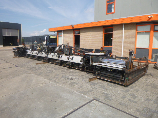 DYNAPAC SB1250PL - Asphalt paver: picture 4 DYNAPAC SB1250PL - Asphalt paver: picture 4