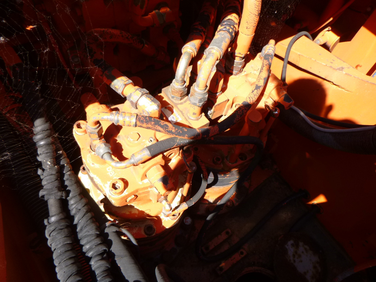 Waste/ Industry handler FIAT-HITACHI EX455 Stationary dock/ship material handler: picture 19 Waste/ Industry handler FIAT-HITACHI EX455 Stationary dock/ship material handler: picture 19