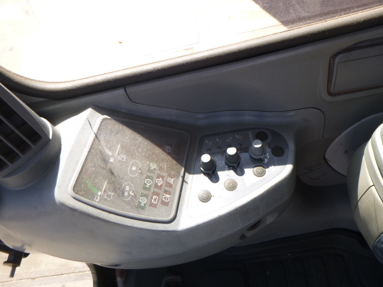 Waste/ Industry handler FIAT-HITACHI EX455 Stationary dock/ship material handler: picture 27 Waste/ Industry handler FIAT-HITACHI EX455 Stationary dock/ship material handler: picture 27