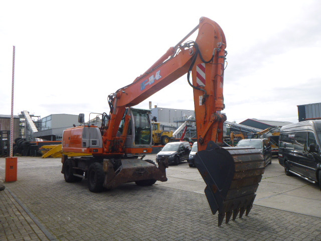 Wheel excavator FIAT-KOBELCO E215W: picture 7
