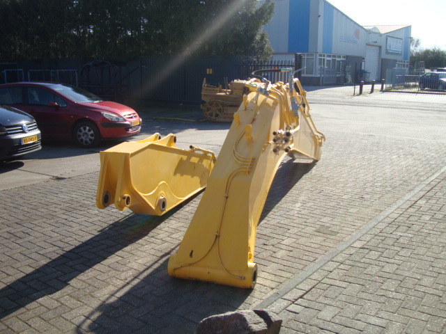NEW HOLLAND E225BSR - Boom for Crawler excavator: picture 5 NEW HOLLAND E225BSR - Boom for Crawler excavator: picture 5