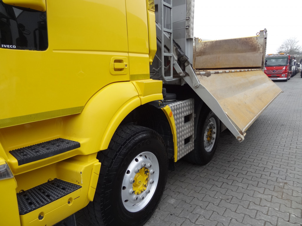 Iveco Trakker 450 8X4 Meiller - Tipper: picture 3 Iveco Trakker 450 8X4 Meiller - Tipper: picture 3